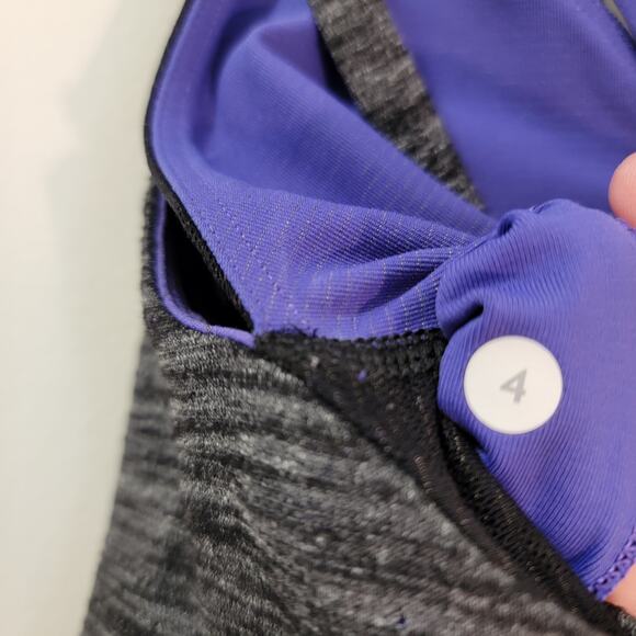 Lululemon Run For Gold Bra‎ Tank Top Gray/Purple Strappy Criss Cross Size 4 - Picture 4 of 6